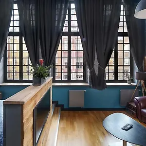 Aparthotel Black Swan House ***