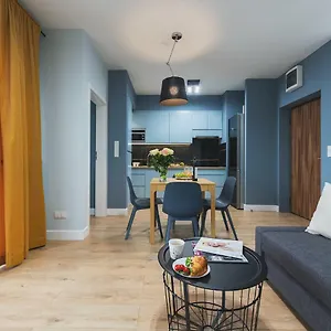 Airport Okecie Wagonowa Serviced Apartament